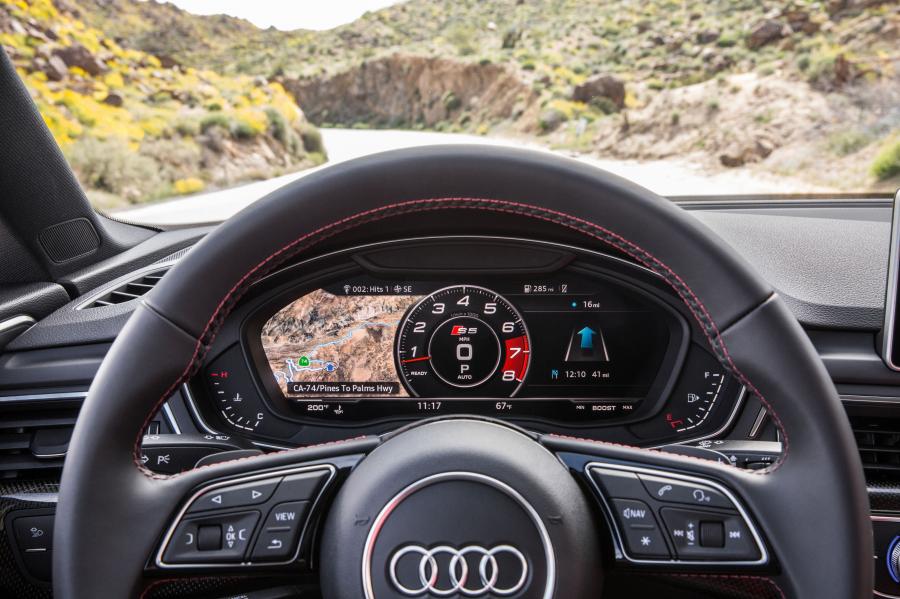 Панель приборов Audi S5 Coupe 2017 года  (NA) (фото 13 из 62)